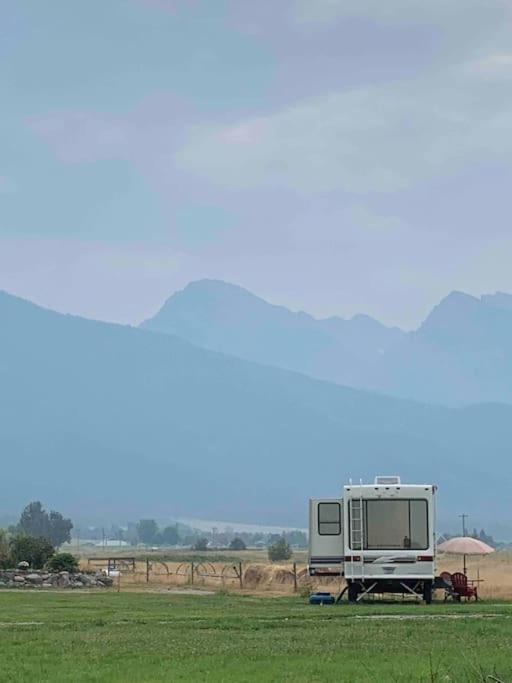 شقة Mission Mountain Camper Saint Ignatius المظهر الخارجي الصورة