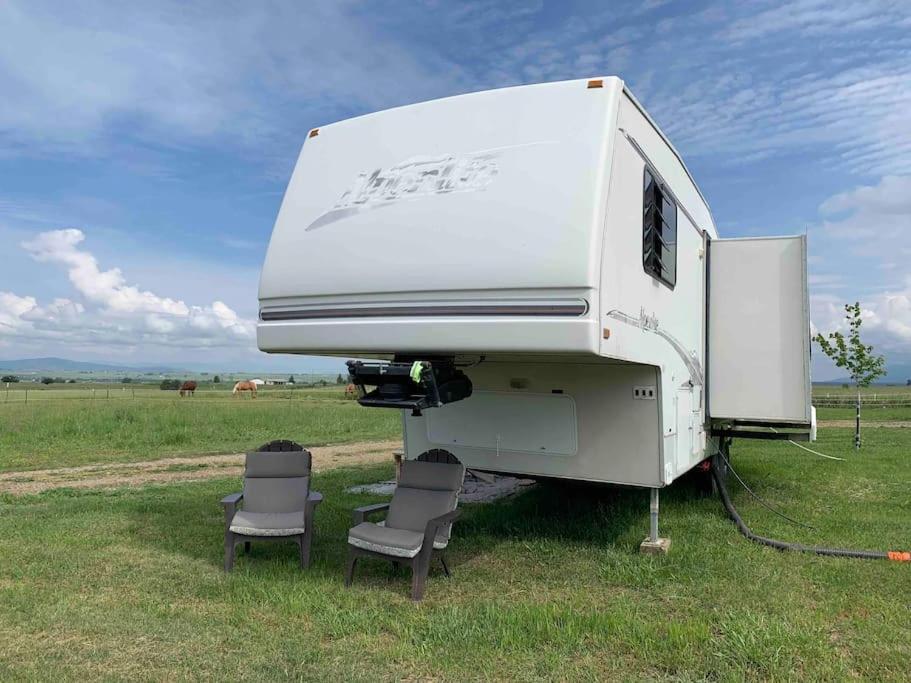 شقة Mission Mountain Camper Saint Ignatius المظهر الخارجي الصورة